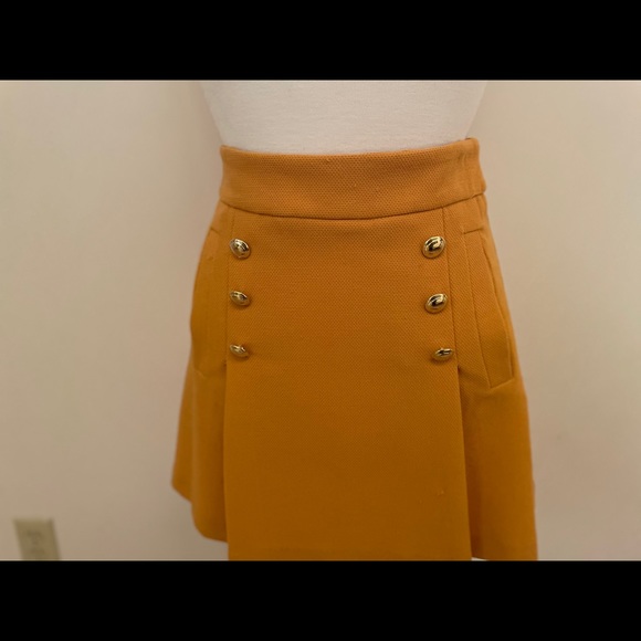 Yellow Pleated Mini Skirt Gold Buttons - Picture 5 of 6